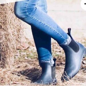 Sam Edelman Chelsea Black Rain Rubber Boots 8